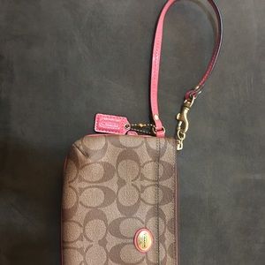 Coach wristlet wallet